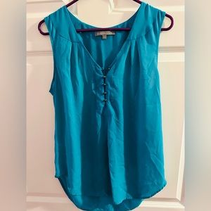 Women’s dress top medium